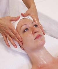 IHON KUORINTA HYDROPHILE 3 PEEL-CREAM E1374 4 LEVITÄ CYTOKINOL SERUM E1375 Levitä HYDROPHILE PEEL-CREAM E1374-kuorintavoide kasvoille kosteilla