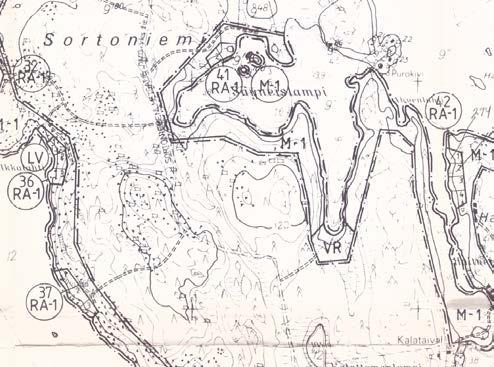 Suunnittelualueelle kohtiin, joita kaavamuutos koskee, on osoitettu seuraavat aluevaraukset: RA-2, Loma-asuntoalue (tarkoitettu yhteisöille) M-1, Maa- ja metsätalousvaltainen alue VR, Retkeily- ja