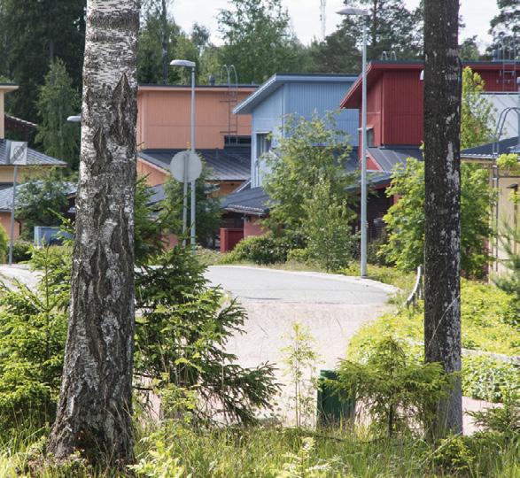 Oma koti vehreässä ympäristössä, hyvien kulkuyhteyksien varrella Asunto Oy Vantaan Runotie 6 C sijoittuu pientalovaltaiselle asuinalueelle Vantaan Ilolaan, mistä löytyy valmiina niin päiväkodit,
