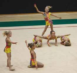 Anneli Laine-Näätänen valittiin vuonna 2010 myös rytmisen voimistelun maajoukkueen valmentajaksi.