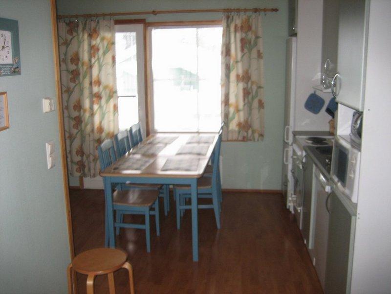 Kätkäläinen Kätkäläinen Yhdistyksen lomahuoneisto sijaitsee Levillä Kittilän kunnan Sirkankylässä osoitteessa, Myllyjoentie 5 A 3 99130 Sirkka.