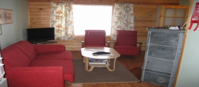 Vierumäki Chalets Vierumäki Chalets TTT omistaa Vierumäellä 65 m2 suuruisen (4 henkilöä + 2) lomahuoneiston, jota vuokrataan jäsenten virkistyskäyttöön.