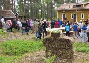 toimitalon Kuusankosken Taideruukin. Talon 2. kerroksen Pato Klubin kesänäyttelynä nähdään nykyhetkeen kytkeytyvä poikkitaiteellinen tapahtuma Kymijoesta uutta voimaa Juhlakesä 2017.