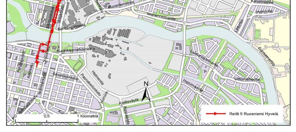Aluetta halkoo Kylänraitti, joka alueen