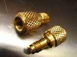 Schrader avaajalla 767209790 QCS-5/16 x 1/4 20 Muunnosliittimet R410A -CPS R410A AD87 Liitäntä 5/16 naaras x 1/4 uros SAE