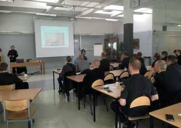 Käsisammuttimien käytöstä voi olla merkittävää hyötyä. Kun sammutus aloitetaan jo aikaisessa vaiheessa, pysyy palo pienempänä.