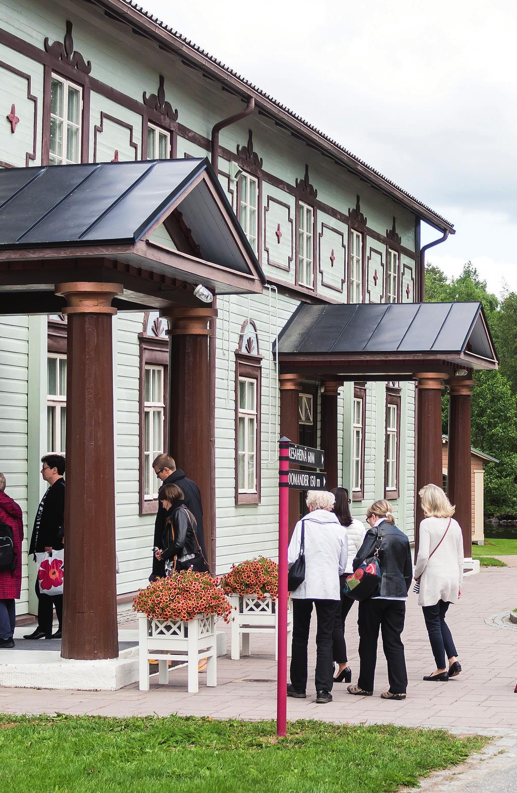 SALMELAN KESÄ 2017 AUKIOLOAJAT NÄYTTELYLIPUT Taidekeskus Salmela on avoinna 10.6.-13.8.2017 joka päivä klo 11-18 (myös juhannuksena) Ryhmille tilauksesta 17.5. alkaen.