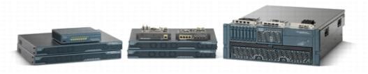 20 5.2.8 Cisco Catalyst Express 500 -sarja Kuva 14: Express-sarjan kytkimiä [12, s. 7.] Yleisradiolla ei ole tällä hetkellä käytössä Cisco Catalyst Express 500 -sarjan kytkimiä.