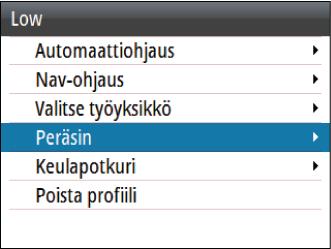 Peräsin Alustaperäsin Määrittää, miten järjestelmä liikuttaa peräsintä siirryttäessä manuaalisesta ohjauksesta (valmiustila, seurantatila ja ei seurantaa - tila) automaattiseen tilaan.