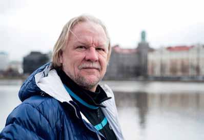 Hanna löysi äitinsä avulla oman polkunsa joogaan, ja yrittäjyys taas näkyi minuntyyppisenä energiana. Tyttärestä puhuminen saa kyyneleet kohoamaan miehen silmiin.
