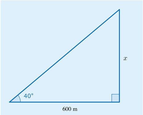 Huippu 3 Tehtävien ratkaisut Kustannusosakeyhtiö Otava päivitetty 14.9.016 b) Kulman α vastaisen kateetin ja hypotenuusan pituudet tunnetaan, joten ratkaistaan kulman suuruus sinin avulla.