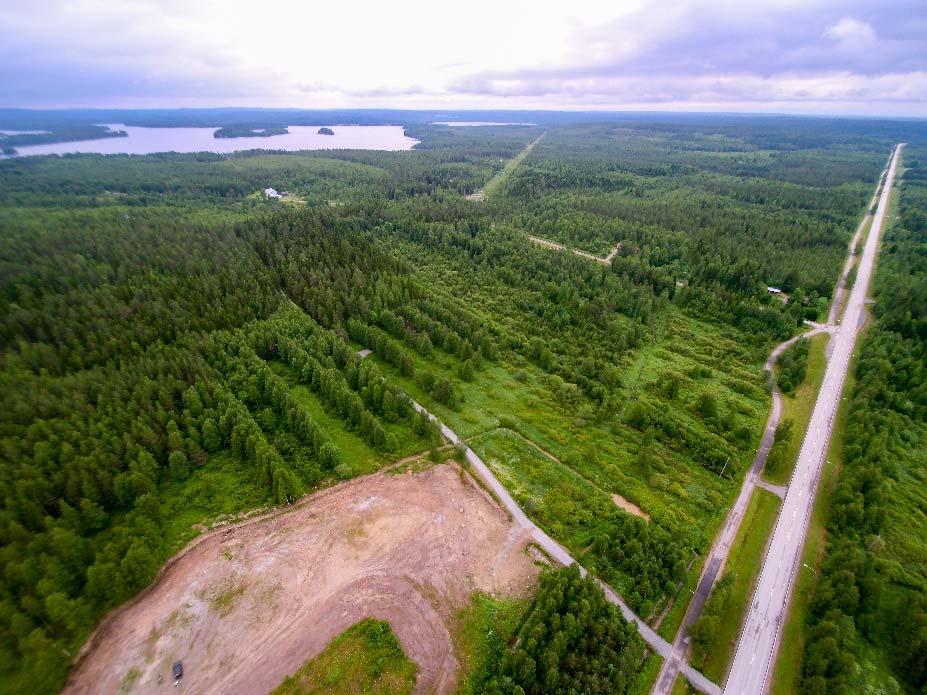 Inventointialueen maaperän on moreeni ja kasvillisuus pääosin sekametsää. Alue on melko kosteaa ja siitä ollut ehkä noin kolmasosa peltona vielä 1970 luvulla.