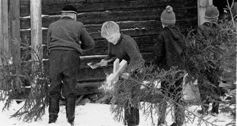 Museon monitoimitila 24.11.2014 11.1.2015 Itse tehty joulu On ilo antaa toiselle käsintehty joululahja tai lähettää omatekoinen joulukortti.