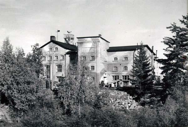 1939 1945 Kss. varikko Vuonna 1939 tehtiin päätös Kss. (kaasusuojelu) varikon perustamisesta Vaasaan.