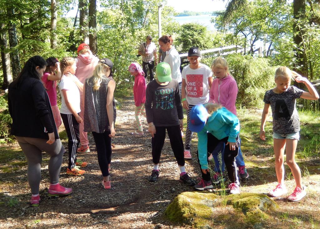 Hinta 30 eur, sisarukset 25 eur (sis. ruoka ja vakuutus) Leirille otetaan 15 osallistujaa ilmoittautumisjärjestyksessä. Etusijalle leirille pääsevät seuran jäsenten tai heidän läheistensä lapset.