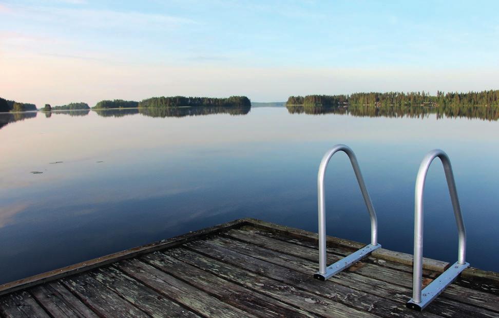 Keskuksen sijainti Tervonsalmen loma- ja kurssikeskus sijaitsee Rasvanki-järven rannalla 1,5 km Sinisestä tiestä ja Tervon kirkonkylästä. Keskuksen alue on suomalaista järvimaisemaa kauneimmillaan.