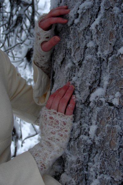 11 Ystäväni meni talvella 2010 naimisiin ja pyysi minua tekemään hänelle ranteeseen lämmittimet,