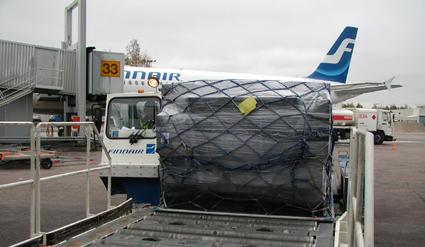 Ramp-järjestelyryhmä koolla Tammisaaressa Uuden työnkuvauksen teon organisointiin kokoontui noin parikymmentä Finnairin rampjärjestelyryhmän jäsentä 17.9.2003 IAU:n Tammisaaren mökille.