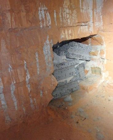 3 JOHTOPÄÄTÖKSET - Välipohjarakenteissa on orgaanisia rakennusmateriaaleja (kutterinpuru, muottilaudat, tervapaperi, rakennusjätetäyttö), jotka ovat herkkiä