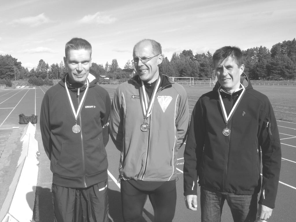 Yleisurheilua aikuisenakin Juha Hytönen aikuisurheilun yhdyshenkilö (juoksut) Yleisurheilussa olet jo kolmikymppisenä aikuisurheilija tai jos halutaan käyttää vanhaa käsitettä, niin olet