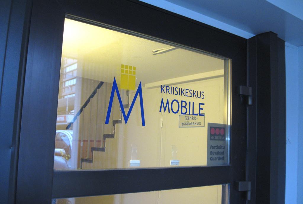 sosiaali- ja terveysalalla työskentelevien lisääntynyt työttömyys sysäsivät alkuun järjestöjen laajan yhteistyöhankkeen, jalkautuvan kriisityön Mobile-projektin.