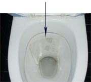 WC-istuimen vuototesti Vuodon voi havaita nopeasti pytyn takaosaan laitettavan wc-paperin avulla: Kun viimeisestä huuhtelusta on kulunut n.