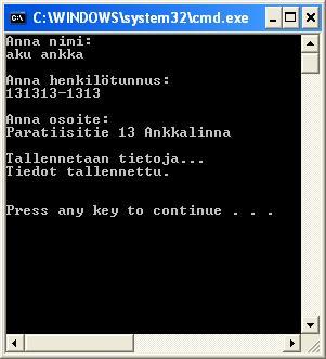 Perinteinen sovellus void main(string[] args ) string nimi, hetu, osoite; Console.WriteLine("Anna nimi: "); nimi = Console.ReadLine(); Console.