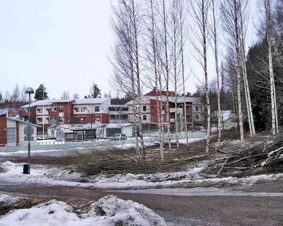 Sisältö 1 Johdanto... 3 2 Suunnittelujärjestelmä... 4 2.1 Hoitoluokat... 5 2.2 Metsätietojärjestelmä... 6 3 Maisemanhoito metsissä... 8 4 Luonnon monimuotoisuus metsissä... 14 5 Metsien hoito... 24 5.