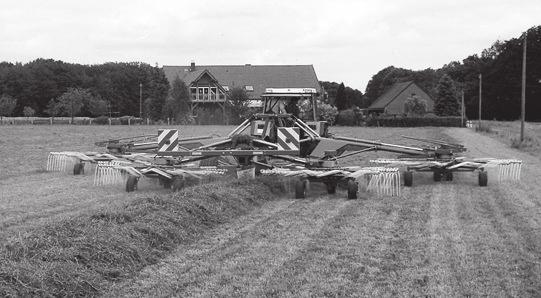 ROTARY WINDROWERS ANDAINEURS ROTATIFS LADE-