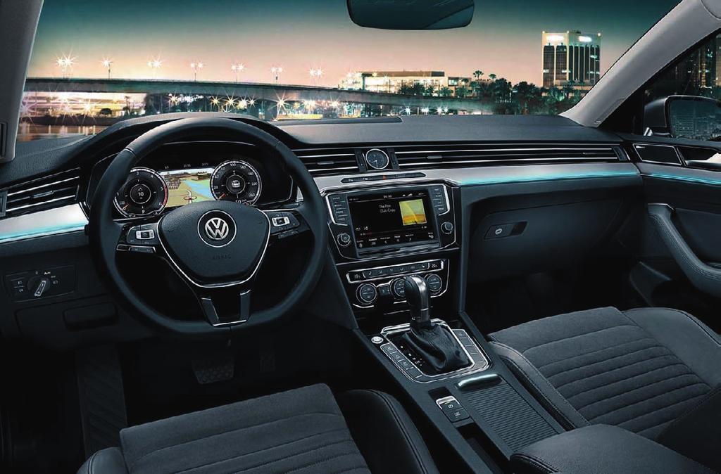 Hyvä avustaja ymmärtää toiveesi. 02 01 03 Passat ja Passat Variant tarjoavat jotakin, joka on välttämätön osa työelämää: tietoa.