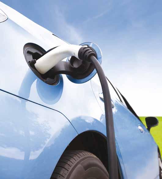 Kuinka kauan sähköauton ajoakusto kestää? Ladattavien autojen ajoakustojen takuut ovat yleensä 5 10 vuotta tai vaihtoehtoisesti kilometrimääräisiä, esimerkiksi 160 000 kilometriä.