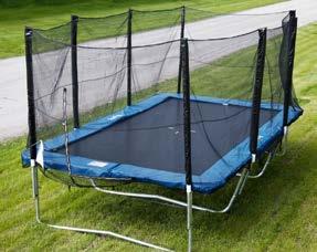 92:lla jousella varustettu trampoliini koko