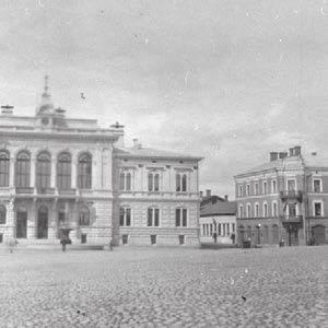 vuonna 1901 (kuva: Tammelander, Vapriikin kuva-arkisto). 4. Selinin leipomo ( vesitehdas ) 1874 7.