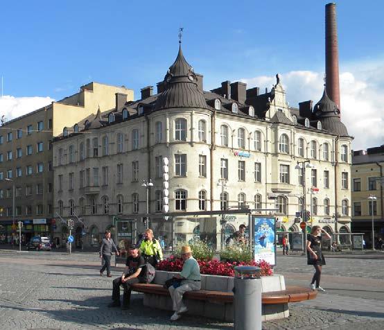 Rakennus edustaa jugendia ja sen ylimmän kerroksen ateljeehuoneistossa on työskennellyt merkittäviä suomalaisia taiteilijoita.