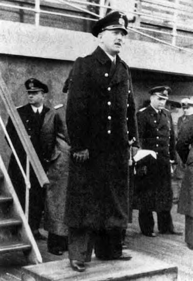Kommodori Rudolf Peters komensi Norjan sukellusvenelaivastoa tammikuusta 1943 kesäkuuhun 1944.