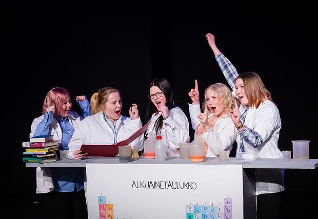 Vuoden 2016 teatteriesitykset (16 kpl): Ronja Ryövärintytär 20.3.