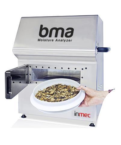 20 Kuvio 6. Mikroaaltotekniikkaan perustuva Inmec Instruments Ltd:n BMA-DT kosteusmittalaite (BMA Desktop Moisture Analyzator n.d.) 5 Analysoitava polttoaine Rinnakkaisnäytteiden koejaksolla analysoitavana polttoaineena oli metsätähdehake.