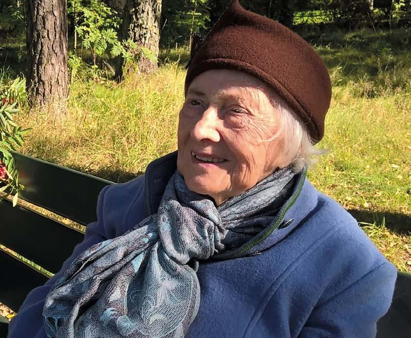 Myös kesällä mahdollisuus auttamiseen Projektivastaava Siru Hannula Lauttasaaren seurakunnasta kertoo: Tutustuin Rauni Häyriseen, kun tytär Ulla otti yhteyttä seurakuntaan ja kysyi 86-vuotiaalle