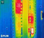Mitä haluat mitata? Lämpökuvaus Compact Range FLIR Ex-Sarja Ex-sarjan suunnittelussa on kiinnitetty erityistä huomiota kameroiden keveyteen, helppokäyttöisyyteen ja kestävyyteen.