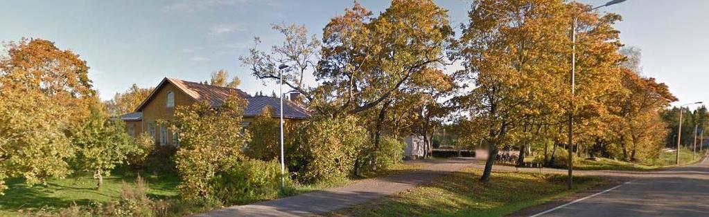 Vanhan koulun piha-aluetta (GoogleMaps). Kuva 13.