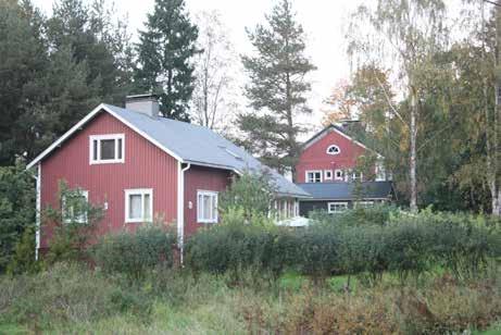 Tämän vuorauksen rakennus sai vuonna 1933 eli miltei 10 vuotta valmistumisensa jälkeen.