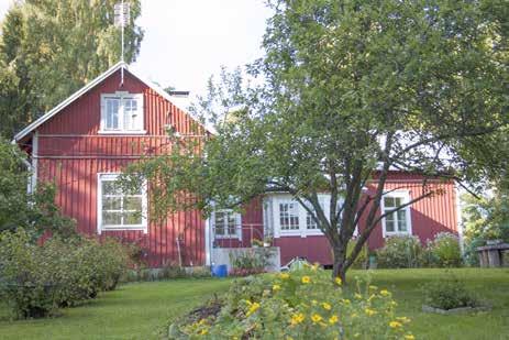 Murron nykyinen päärakennus on rakennettu vuonna 1910 28 ja se on tyypillinen tuon ajan maalaistalo, jota on hyvin pian jatkettu poikkipäädyllä: talon porakivistä tehdyssä kivijalassa näkyy selkeä