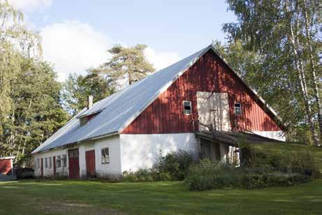 Kivelästä vuonna 1997 lohkaistun Granbergin (240; luokka 2) tontin asuinrakennus on vuoraamaton yksinäistupa, joka on Murron tilan ensimmäinen 33 asuinrakennus tällä paikalla ja se lienee