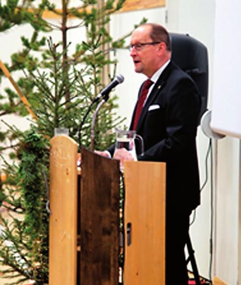 Juhlapuhujaksi tapahtumaan saapui agronomi Esa Härmälä, joka puheessaan uskoi metsätalouden positiiviseen tulevaisuuden näkymään.