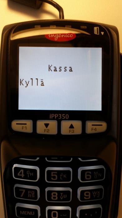 Tarkista, että Kassa on kyllä ja siirry Komm. typ valikkoon.