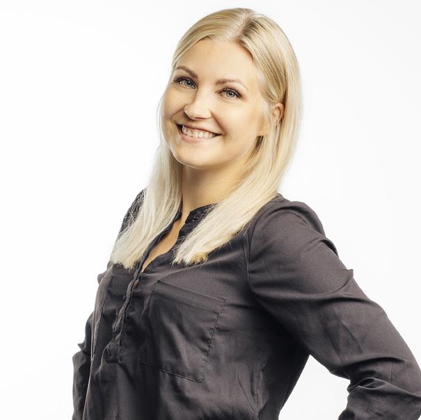 Jenniina Palmu Seinäjoki Congress Oy, myyntipäällikkö Tähän voisin vastata, että melkeinpä heti valmistumiseni jälkeen.