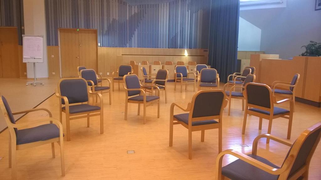 YHTEISÖLLINEN INNOVOINTI ASIAKASYMMÄRRYSTYÖPAJA 10-10.15: Tervetuloa, aikataulu, työpajan tavoite Nimi, organisaatio, työtehtävä 10.15-10.