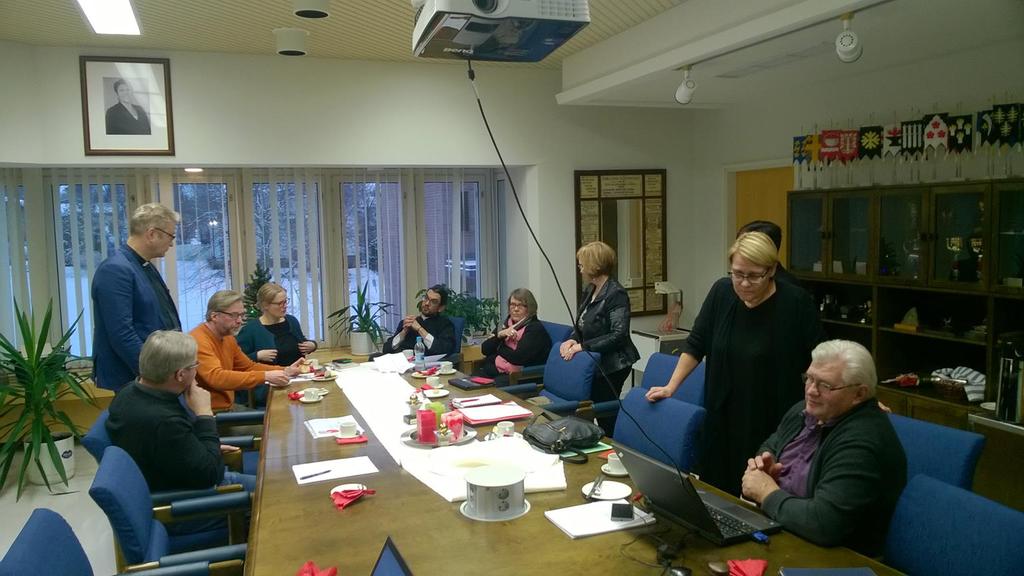TUOTTEISTUSHANKE Tuotteistaminen on palvelun ja sen tarjoaman arvon kiteyttämistä eri osia kuvaamalla ja vakioimalla.