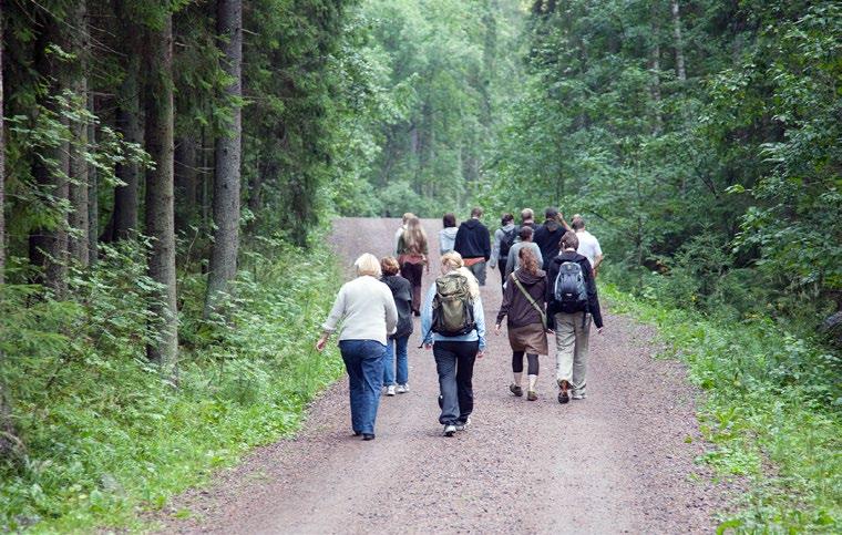 Vaikutukset asukkaisiin, elinoloihin ja yhteisöihin Virkistysalueet ja osittain myös luonnonsuojelualueet lisäävät asuinympäristöjen monimuotoisuutta, viihtyisyyttä ja mahdollisuuksia