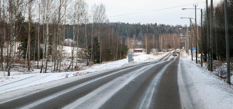 tävää haittaa E18-väylän sujuvuudelle. Tätä suurempi asukasmäärän kasvu tulisi jo aiheuttamaan haasteita metron kapasiteetin riittävyydelle Itäkeskuksen ja Helsingin keskustan välillä.